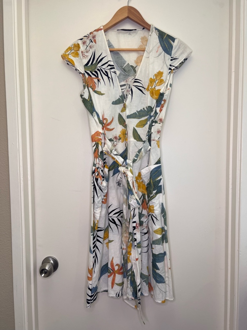 Zara Linen Blend Tropical Floral Wrap Dress Tie Front spring wedding guest dress - Picture 2 of 14